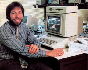 Steve Wozniak with AppleColor Monitor 100 & Apple IIe